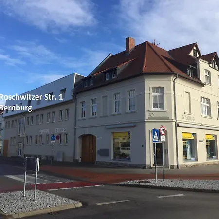 Doja Medical Wellness Center Appartement Bernburg Buitenkant foto